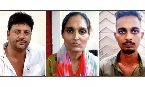 பெண்களிடம் நகை பறித்து சினிமா படம் எடுத்த நடிகர்: மனைவி-மகனுடன் சிக்கினார்