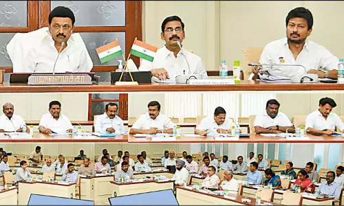 தமிழக முன்னேற்றத்திற்கான திட்டங்களை 5 மாதங்களுக்குள் செயல்படுத்த வேண்டும்: முதல்-அமைச்சர் உத்தரவு