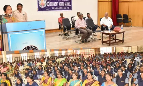 தர்மபுரி அரசு மாதிரி பள்ளியில் பிளஸ்-1 மாணவர் சேர்க்கை கலந்தாய்வு கூட்டம்; கலெக்டர் சாந்தி தலைமையில் நடைபெற்றது