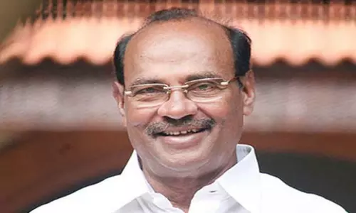கலை மற்றும் அறிவியல் கல்லூரிகளில் கணிதம், இயற்பியல் பாடப்பிரிவுகளை நிறுத்தக்கூடாது - டாக்டர் ராமதாஸ் கலை மற்றும் அறிவியல் கல்லூரிகளில் கணிதம், இயற்பியல் பாடப்பிரிவுகளை நிறுத்தக்கூடாது - டாக்டர் ராமதாஸ்