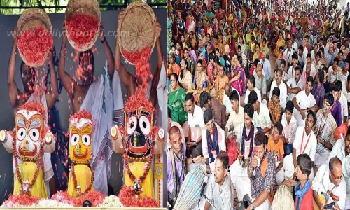 இஸ்கான் கோவிலில் திருமஞ்சன அபிஷேகம்