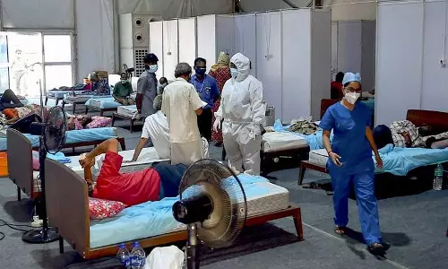 சிங்கப்பூர் பயணி உள்பட  தமிழ்நாட்டில் இன்று 5 பேருக்கு கொரோனா