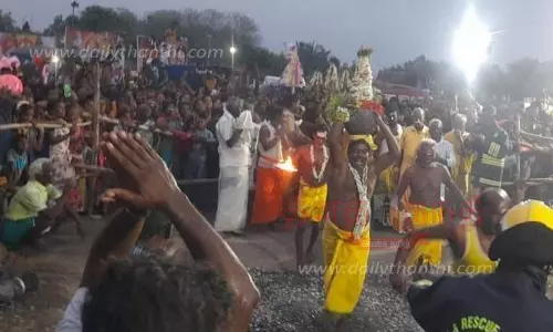 முத்து மாரியம்மன் கோவிலில் தீமிதி திருவிழா