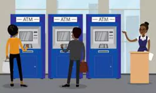 இருள் சூழ்ந்த ஏ.டி.எம். மையம்