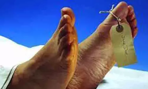 காரை ஏற்றி வாலிபர் படுகொலை