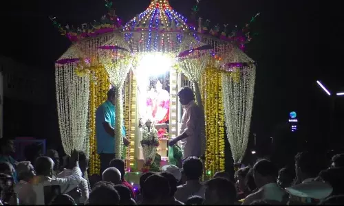 புனித அந்தோணியார் ஆலய தேர்பவனி புனித அந்தோணியார் ஆலய தேர்பவனி