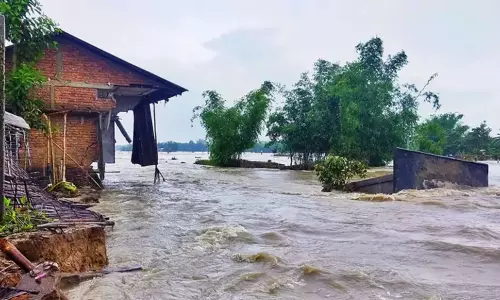 குஜராத், ராஜஸ்தானில் கனமழை நீடிப்பு: வெள்ளப்பெருக்கால் இயல்பு வாழ்க்கை முடக்கம்