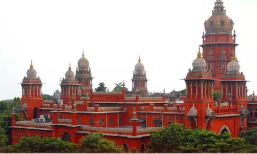 பள்ளி மாணவியை பாலியல் வன்கொடுமை செய்த இளைஞருக்கு சாகும் வரை சிறை தண்டனை பள்ளி மாணவியை பாலியல் வன்கொடுமை செய்த இளைஞருக்கு சாகும் வரை சிறை தண்டனை