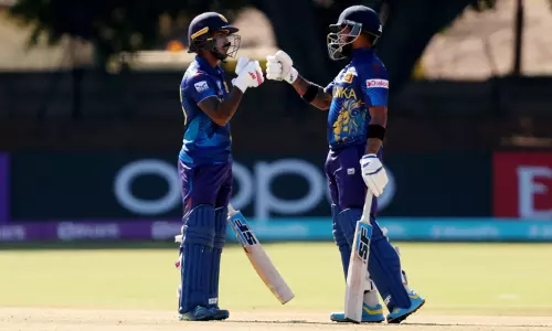 உலகக்கோப்பை கிரிக்கெட் தகுதிச்சுற்று; முதல் 4 வீரர்கள் அரைசதம்...யுஏஇ-க்கு எதிராக இலங்கை 355 ரன்கள் குவிப்பு...! உலகக்கோப்பை கிரிக்கெட் தகுதிச்சுற்று; முதல் 4 வீரர்கள் அரைசதம்...யுஏஇ-க்கு எதிராக இலங்கை 355 ரன்கள் குவிப்பு...!