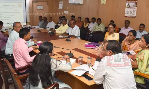 தர்மபுரியில் நீர் மேலாண்மை பணிகள் குறித்த ஆய்வு கூட்டம் மத்திய கண்காணிப்பு அலுவலர்கள் பங்கேற்பு