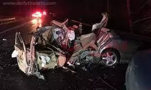 பொக்லைன் எந்திரம் மோதி வாலிபர் பலி