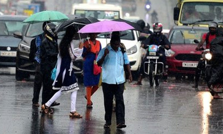 தமிழகத்தில் அடுத்த 3 மணி நேரத்தில் 10 மாவட்டங்களில் மழைக்கு வாய்ப்பு..!