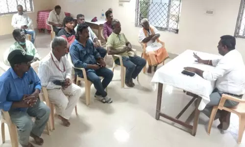 மாமல்லபுரத்திற்கு ஜி20 மாநாட்டு பிரதிநிதிகளுக்கு புராதன சின்னங்களை சுற்றி காட்டும் சுற்றுலா வழிகாட்டிகளுக்கும் பயிற்சி மாமல்லபுரத்திற்கு ஜி20 மாநாட்டு பிரதிநிதிகளுக்கு புராதன சின்னங்களை சுற்றி காட்டும் சுற்றுலா வழிகாட்டிகளுக்கும் பயிற்சி