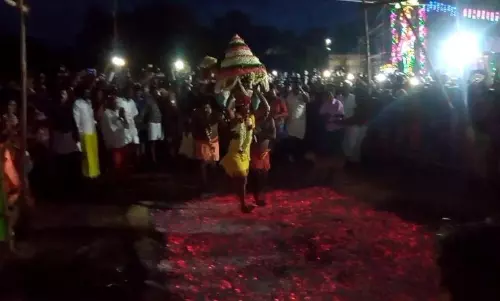 பூதவராயன்பேட்டை திரவுபதி அம்மன் கோவிலில் தீமிதி திருவிழா