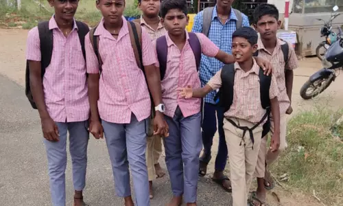 பள்ளிக்கூடங்களில் சீருடை திட்டம் முறையாக செயல்படுகிறதா?; பெற்றோர், ஆசிரியர்கள் கருத்து