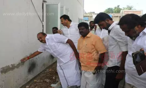 நெல்லை சந்திப்பு பஸ் நிலையத்தை உடனே திறக்க வேண்டும்; தச்சை கணேசராஜா வலியுறுத்தல்