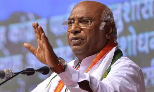 மத்திய அரசு துறைகளில் காலி பணியிடங்களின் எண்ணிக்கை இரு மடங்காக உயர்ந்து விட்டது - காங்கிரஸ் குற்றச்சாட்டு