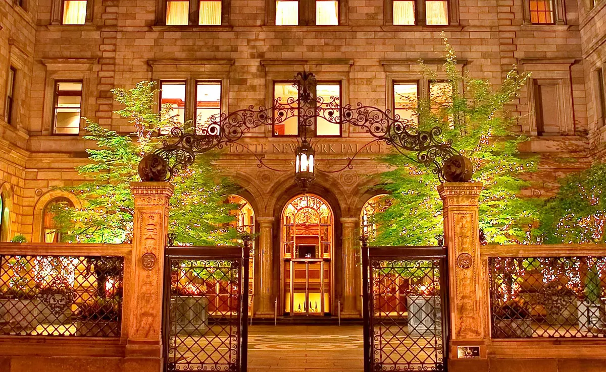 அமெரிக்காவில் பிரதமர் மோடி தங்கியுள்ள ஓட்டலின் சிறப்பம்சங்கள் அமெரிக்காவில் பிரதமர் மோடி தங்கியுள்ள ஓட்டலின் சிறப்பம்சங்கள்