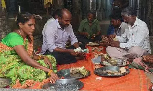 அர்த்தநாரீஸ்வரர் கோவிலில் உண்டியல்கள் திறப்பு