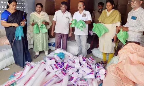 3 டன் பிளாஸ்டிக் பொருட்கள் பறிமுதல் 3 டன் பிளாஸ்டிக் பொருட்கள் பறிமுதல்