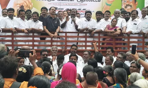 அ.தி.மு.க. கண்டன ஆர்ப்பாட்டம்