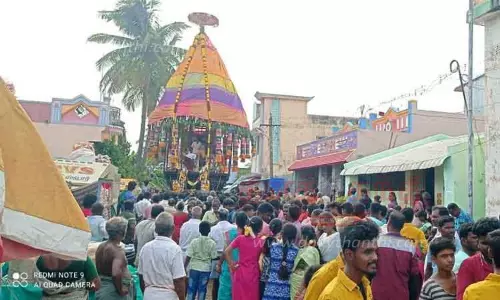 திரவுபதி அம்மன் கோவில் தேரோட்டம்