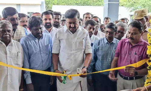 அரசு பள்ளியில் ரூ.1.58 கோடி மதிப்பில் புதிய வகுப்பறை கட்டடம்அமைச்சர் திறந்து வைத்தார்