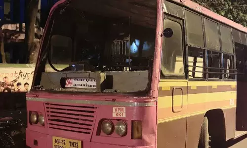 கள்ளக்குறிச்சியில் பஸ் கண்ணாடி உடைப்பு