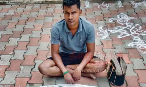 வனவிலங்குகளை வேட்டையாட நாட்டு வெடிகுண்டு வைத்த வாலிபர் கைது