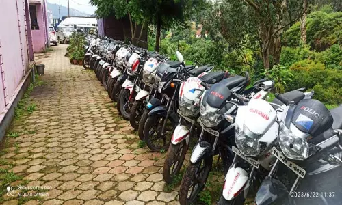 பயன்பாட்டில் இல்லாத போலீசாரின் வாகனங்கள் ஏலம்