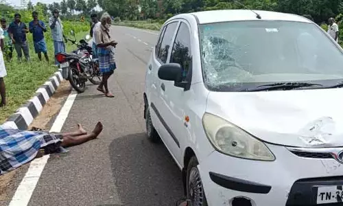 கார் மோதி தொழிலாளி பலி கார் மோதி தொழிலாளி பலி