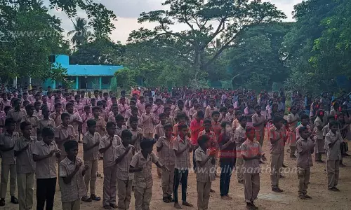 அரசு பள்ளியில் உடற்பயிற்சி முகாம்