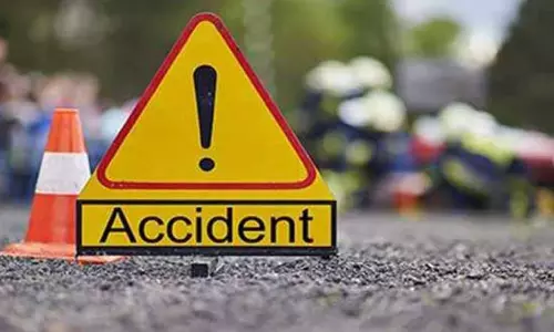 ஈரானில் 26 வாகனங்கள் அடுத்தடுத்து மோதலில் 6 பேர் உடல் நசுங்கி பலி ஈரானில் 26 வாகனங்கள் அடுத்தடுத்து மோதலில் 6 பேர் உடல் நசுங்கி பலி