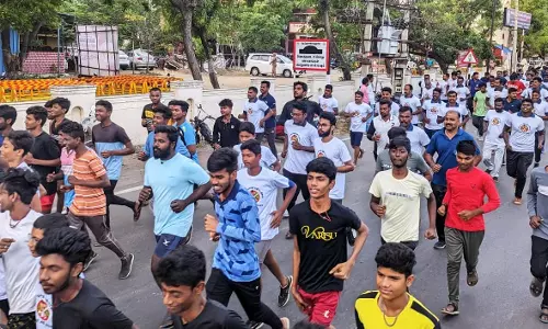 திண்டுக்கல், பழனியில் விழிப்புணர்வு மாரத்தான் ஓட்டம்