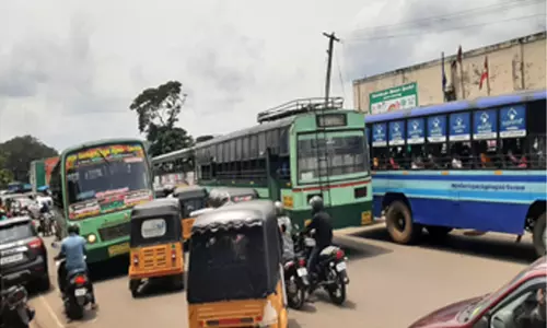 கூடலூரில் புதிய பஸ் நிலையம்:விரிவாக்க பணிக்கு கூடுதலாக ரூ.63 லட்சம் ஒதுக்கீடு கூடலூரில் புதிய பஸ் நிலையம்:விரிவாக்க பணிக்கு கூடுதலாக ரூ.63 லட்சம் ஒதுக்கீடு