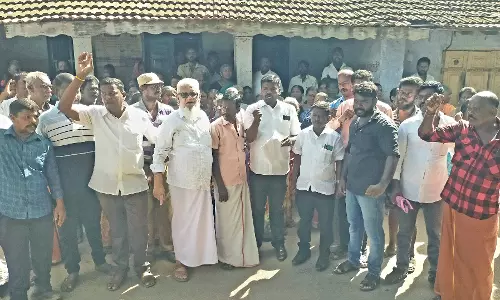 காயாமொழியில் பொதுமக்கள் கண்டன ஆர்ப்பாட்டம்