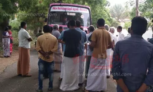 குறித்த நேரத்தில் இயக்கப்படாததால் அரசு பஸ் சிறைபிடிப்பு