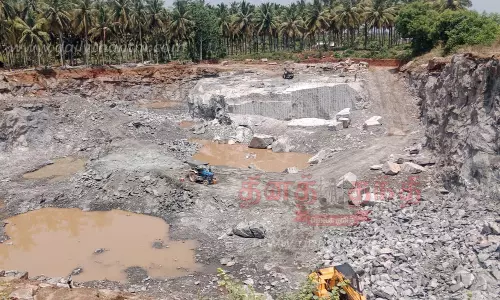 கல்குவாரி உரிமையாளர்கள் வேலை நிறுத்தம்