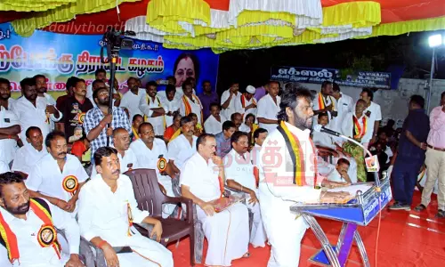 குமாரபாளையத்தில்தே.மு.தி.க. கொள்கை விளக்க பொதுக்கூட்டம்விஜய பிரபாகரன் பங்கேற்பு