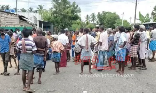 கோபி அருகே மதுக்கடையை அகற்றக்கோரி ரோட்டில் கற்களை போட்டு ஆண்கள் சாலை மறியல்
