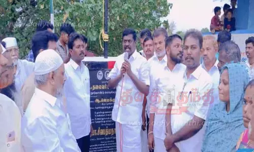 தி.மு.க. கொடியேற்று விழா