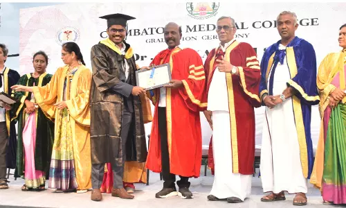 249 மாணவ-மாணவிகளுக்கு பட்டம்