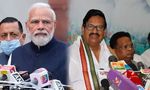 பிரதமர் மோடி அமெரிக்கா செல்ல முடிகிறது, மணிப்பூர் சென்று அமைதியை நிலை நாட்ட முடியவில்லை - கே.எஸ்.அழகிரி பிரதமர் மோடி அமெரிக்கா செல்ல முடிகிறது, மணிப்பூர் சென்று அமைதியை நிலை நாட்ட முடியவில்லை - கே.எஸ்.அழகிரி