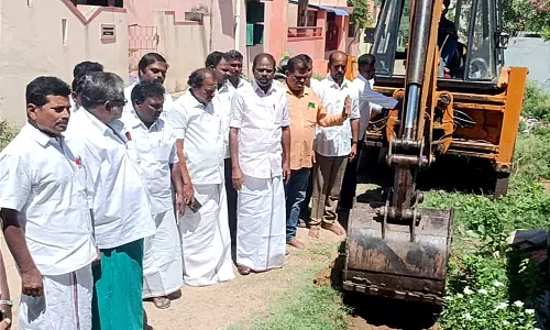 ரூ.13½ லட்சத்தில் கழிவுநீர் கால்வாய், சிமெண்டு சாலை