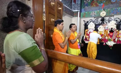 பூரி ஜெகநாதர் கோயில் கருவறைக்குள் செல்ல ஜனாதிபதிக்கு அனுமதி மறுக்கப்பட்டதா?