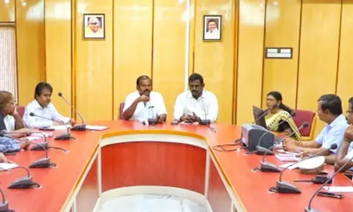 போக்குவரத்து நெரிசலை தவிர்க்க தூத்துக்குடி ஜெயராஜ் ரோட்டில் வாகனங்கள் நிறுத்த தடை