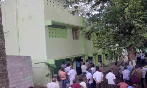 டிரைவர்கள், கண்டக்டர்கள் ஓய்வு எடுக்க குளிர்சாதன வசதியுடன் கூடிய அறை திறப்பு