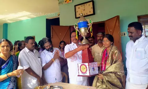 ஆசிய அளவிலான யோகா போட்டியில் சாயல்குடி பிளஸ்-2 மாணவி 3-ம் இடம்