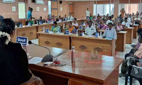 துப்புரவு பணி டெண்டரை ரத்து செய்ய வேண்டும்