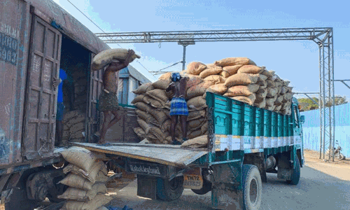 நெல்லைக்கு ரெயில் மூலம் 2,630 டன் ரேஷன் அரிசி வருகை